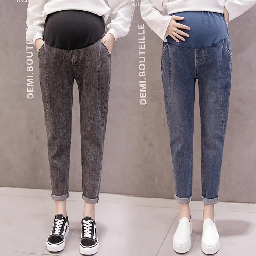 Autumn and winter new pregnant women old jeans fashion wild denim loose pants pregnancy
Autumn and winter new pregnant women old jeans fashion wild denim loose pants pregnancy