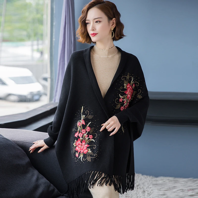 Wholesale Autumn Pashmere Woman Fashion Diamond Floral Shawl Loose Cardigan Tassel Knit Sleeve Poncho Cape Winter Sweater Coat
Wholesale Autumn Pashmere Woman Fashion Diamond Floral Shawl Loose Cardigan Tassel Knit Sleeve Poncho Cape Winter Sweater Coat