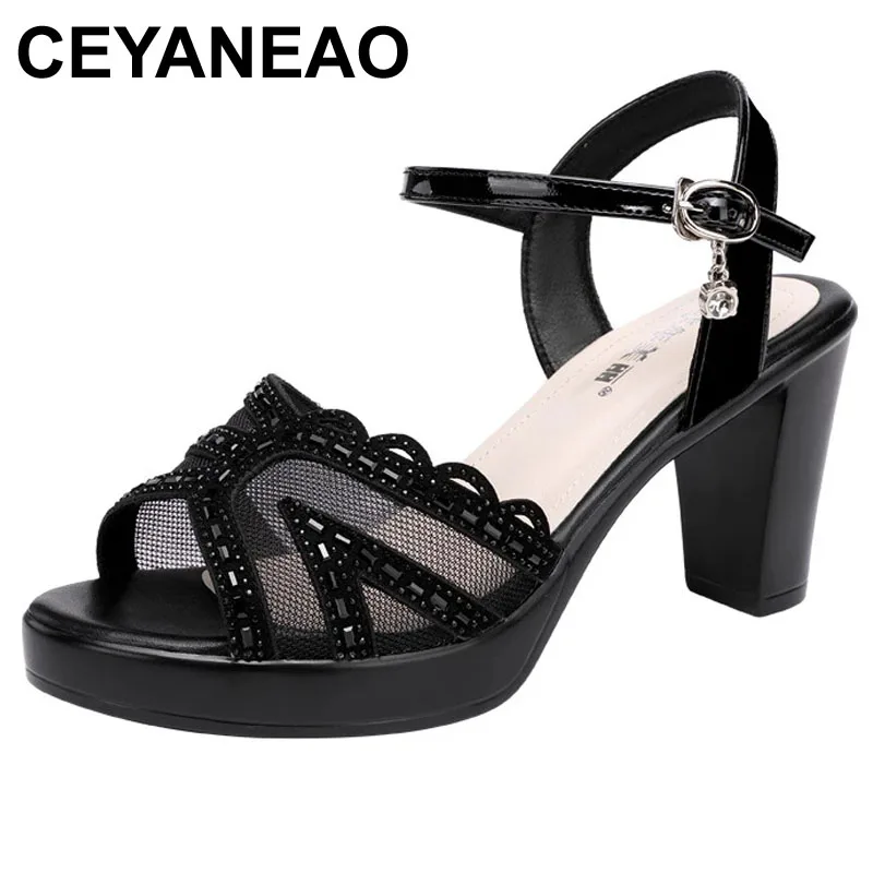 Сандалии CEYANEAOSummer женские, дышащие удобные босоножки на высоком каблуке, с открытым носком, из сетчатой пряжи
Сандалии CEYANEAOSummer женские, дышащие удобные босоножки на высоком каблуке, с открытым носком, из сетчатой пряжи