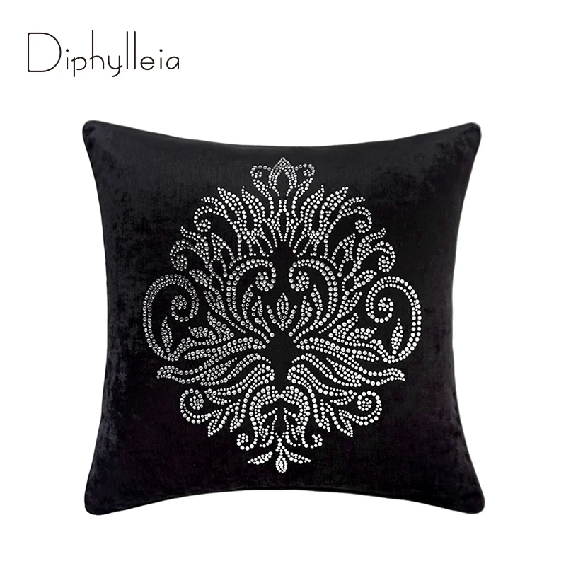 Diphylleia Modern Toss Pillow Covers European Style Elegant Floral Rhinestones Black Velvet Cushion Case Outdoor Luxury Coussin
Diphylleia Modern Toss Pillow Covers European Style Elegant Floral Rhinestones Black Velvet Cushion Case Outdoor Luxury Coussin