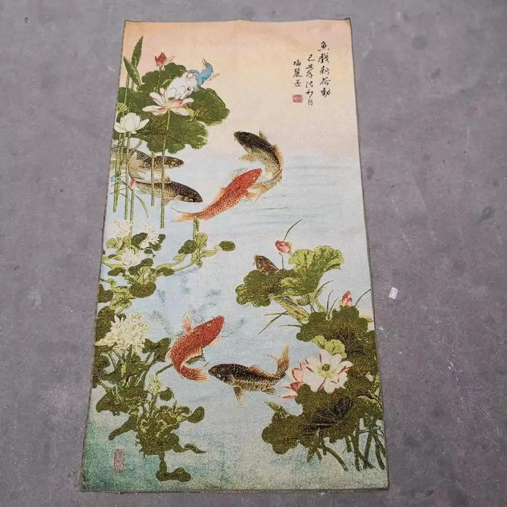 Antique embroidery painting landscape painting animal embroidery painting lucky carp drawing living room decoration
Antique embroidery painting landscape painting animal embroidery painting lucky carp drawing living room decoration