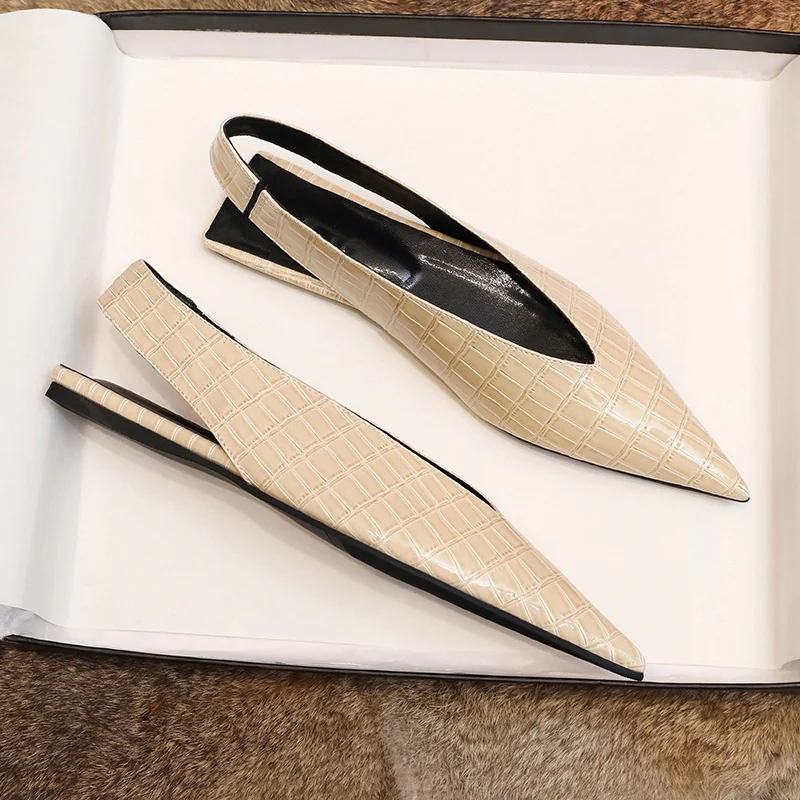 Elegant Women Shoes Pointed Toe Leather Mules Slip On Chaussures Femme Shallow Flats Shoes Big Size 41 Casual Ladies Loafers
Elegant Women Shoes Pointed Toe Leather Mules Slip On Chaussures Femme Shallow Flats Shoes Big Size 41 Casual Ladies Loafers