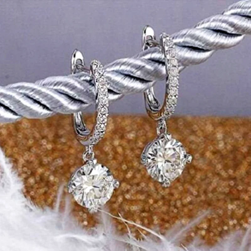 Huitan Luxury Fashion Cubic Zirconia Dangle Earrings for Women Elegant Bridal Engagement Wedding Accessories Simple Hot Jewelry
Huitan Luxury Fashion Cubic Zirconia Dangle Earrings for Women Elegant Bridal Engagement Wedding Accessories Simple Hot Jewelry