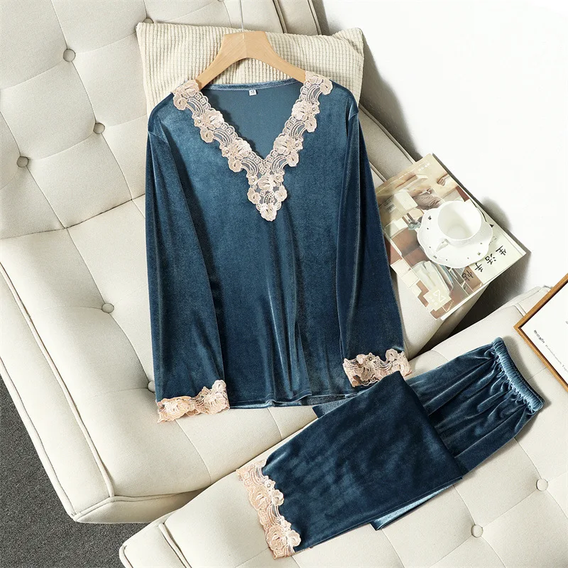 Gray Velvet Pajamas Set Sexy V-neck Shirt&Pants Women Lace 2PCS Sleepwear Autumn Velour Pijamas Suit Casual Sleep Set Loungewear
Gray Velvet Pajamas Set Sexy V-neck Shirt&Pants Women Lace 2PCS Sleepwear Autumn Velour Pijamas Suit Casual Sleep Set Loungewear