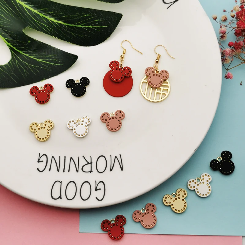 10pcs 14x18mm Mouse Head Charms Enamel Charms For Jewelry Making Earring Bracelet Pendants Golden Base 5 Colors Handmade YZ742
10pcs 14x18mm Mouse Head Charms Enamel Charms For Jewelry Making Earring Bracelet Pendants Golden Base 5 Colors Handmade YZ742