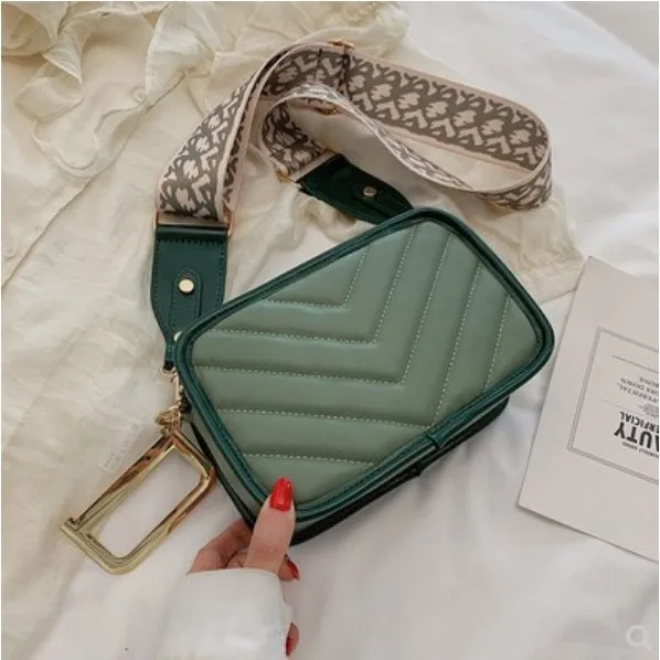 versatile 2021 France fashion camera bag Travel Camera Bag Wide shoulder strap summer mini bag
versatile 2021 France fashion camera bag Travel Camera Bag Wide shoulder strap summer mini bag