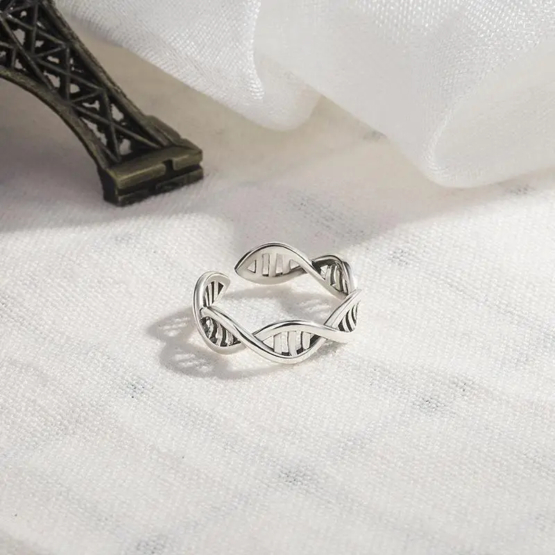 VENTFILLE 925 Sterling Silver Retro DNA Double Helix Wave Ring For Women Simple Temperament Party Gift Jewelry 2021 New Trendy
VENTFILLE 925 Sterling Silver Retro DNA Double Helix Wave Ring For Women Simple Temperament Party Gift Jewelry 2021 New Trendy