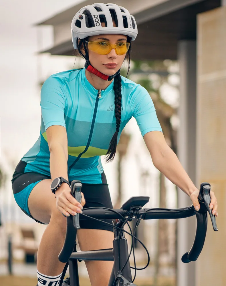 Santic Womens High quality cycling jersey Female Bike riding clothing top Pro team racing shirt MTB Road Bike Short sleeved wear
Santic Womens High quality cycling jersey Female Bike riding clothing top Pro team racing shirt MTB Road Bike Short sleeved wear
