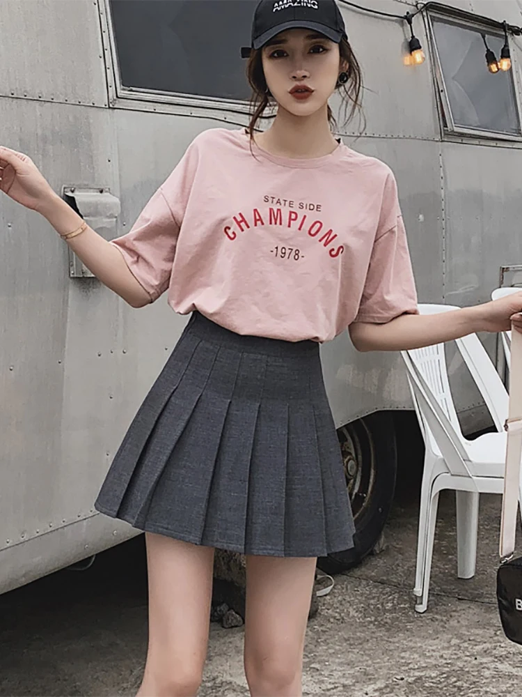 WERUERUYU Women High Waist Pleated Skirt Sweet Cute Girls Dance Mini Skirt Black White Fashion Female Skirts Short
WERUERUYU Women High Waist Pleated Skirt Sweet Cute Girls Dance Mini Skirt Black White Fashion Female Skirts Short