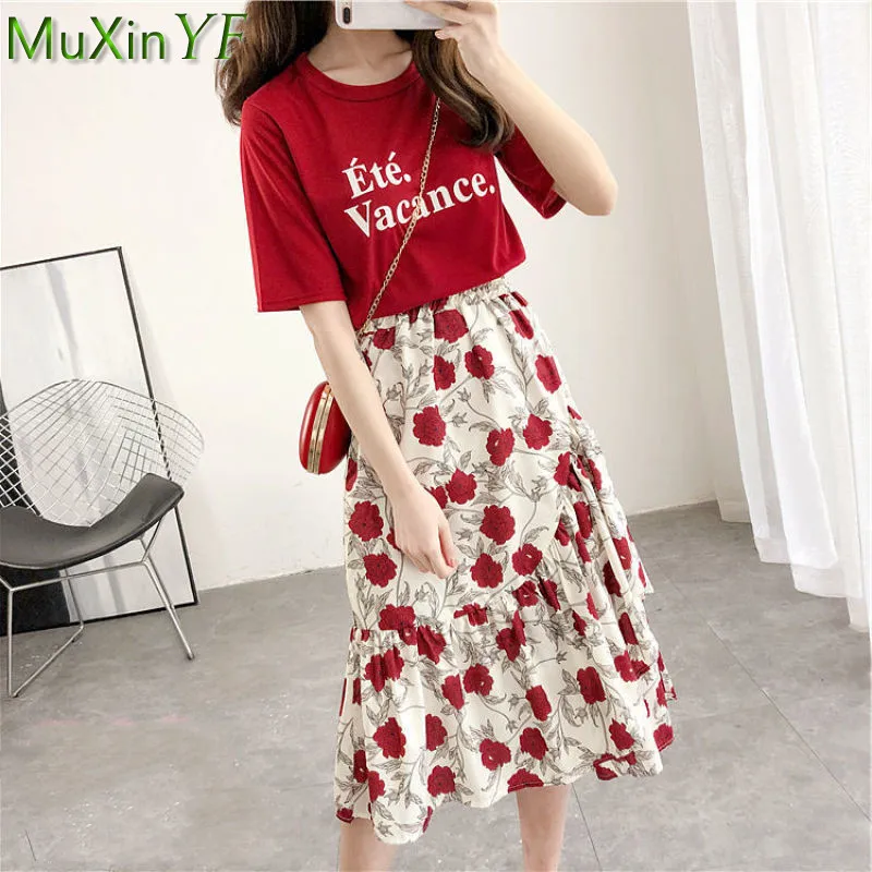 Summer Chiffon Skirt Suit 2024 New Red T-Shirt Floral Midi Skirt Two Piece Set Women's Slim Vintage Short-Sleeved Top Dress
Summer Chiffon Skirt Suit 2024 New Red T-Shirt Floral Midi Skirt Two Piece Set Women's Slim Vintage Short-Sleeved Top Dress
