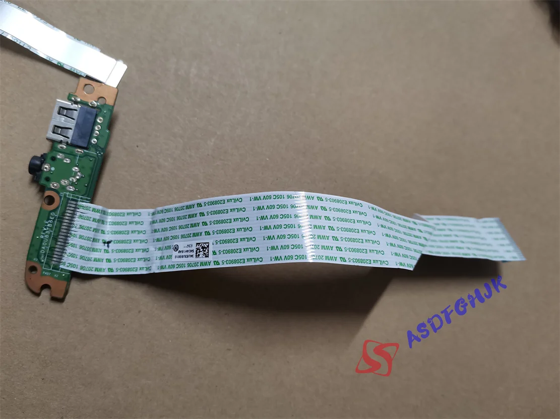Used FOR HP Pavilion 15-f 15-n Notebook PC series USB audio board with flexible cable da0u83tb6e0 TESED OK
Used FOR HP Pavilion 15-f 15-n Notebook PC series USB audio board with flexible cable da0u83tb6e0 TESED OK