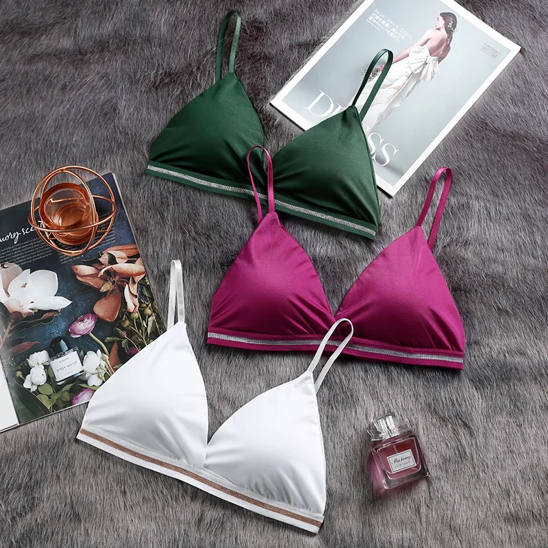 European Ice Silk Bra Sexy Solid Color Top Women Thin Shoulder Belt Underwear Fashion Push Up Brassiere Sexy Bikini Bra Lingerie
European Ice Silk Bra Sexy Solid Color Top Women Thin Shoulder Belt Underwear Fashion Push Up Brassiere Sexy Bikini Bra Lingerie