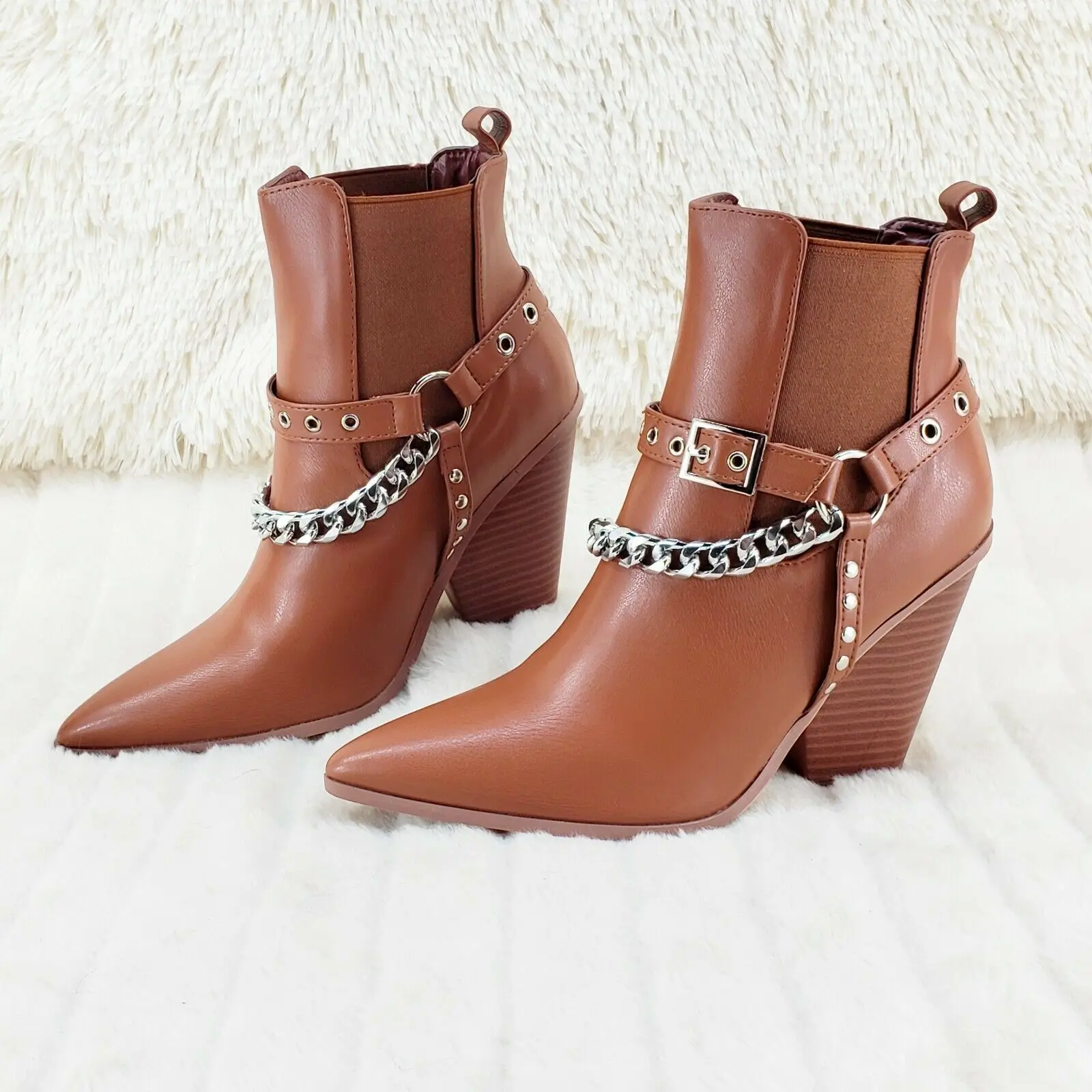Metal Chain Belt Buckle Chelsea Boots For Women Special Shoes Chunky Heels Pointed Toe Slip On Women British Style All Match
Metal Chain Belt Buckle Chelsea Boots For Women Special Shoes Chunky Heels Pointed Toe Slip On Women British Style All Match