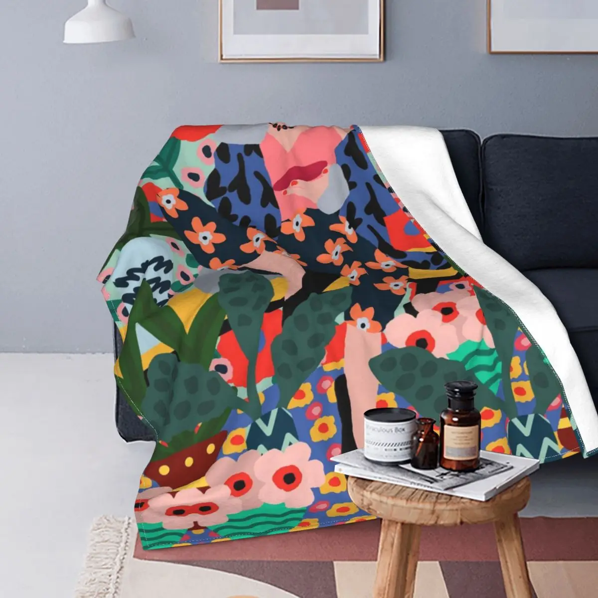 Colorful Flower Minimalist Girl Blanket Abstract Vintage Minimalist Flannel Awesome Soft Throw Blanket for Home Spring Autumn
Colorful Flower Minimalist Girl Blanket Abstract Vintage Minimalist Flannel Awesome Soft Throw Blanket for Home Spring Autumn