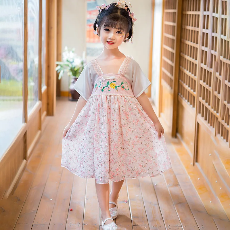 Children's Sweet And Lovely Hanfu Skirt 2021 Summer New Chinese Style Neckline Lace Exquisite Embroidery Small Floral Cosplay
Children's Sweet And Lovely Hanfu Skirt 2021 Summer New Chinese Style Neckline Lace Exquisite Embroidery Small Floral Cosplay