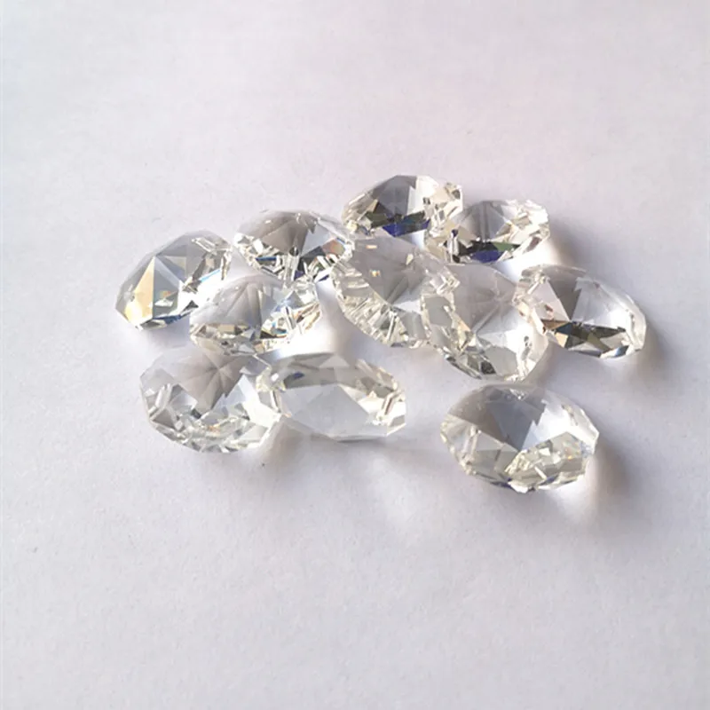 Top Quality 100pcs/lot 22mm Crystal Octagon Trimming Beads in Two Holee Glass Chandelier Lighting Beads For DIY Curtain Parts.
Top Quality 100pcs/lot 22mm Crystal Octagon Trimming Beads in Two Holee Glass Chandelier Lighting Beads For DIY Curtain Parts.