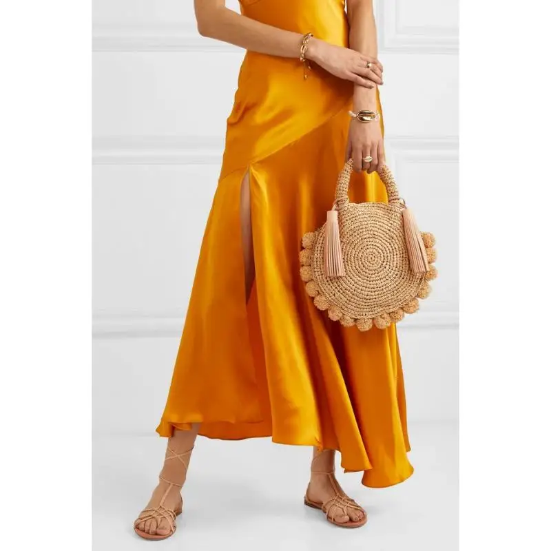 Ladies handbag woven messenger shoulder bag Fashion round straw bag Bohemian tassel rattan summer beach wallet
Ladies handbag woven messenger shoulder bag Fashion round straw bag Bohemian tassel rattan summer beach wallet