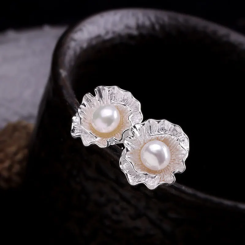 Uglyless Glossy Shinning Real 925 Silver Shell Flower Petals Earrings Women Natural Pearls Floral Studs Earrings Baroque Brincos
Uglyless Glossy Shinning Real 925 Silver Shell Flower Petals Earrings Women Natural Pearls Floral Studs Earrings Baroque Brincos