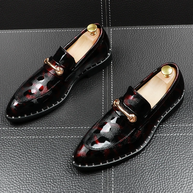 men's casual wedding party dress patent leather shoes slip on driving shoe oxfords breathable summer loafers gentleman footwear
men's casual wedding party dress patent leather shoes slip on driving shoe oxfords breathable summer loafers gentleman footwear
