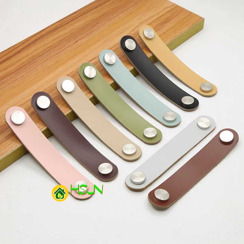 2 pcs Non perforated cabinet door drawer surface mounted leather handle simple leather buckle leather furniture accessories
2 pcs Non perforated cabinet door drawer surface mounted leather handle simple leather buckle leather furniture accessories