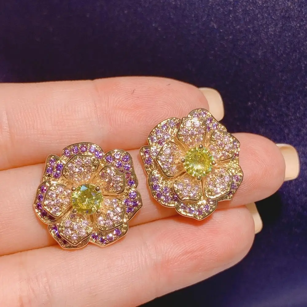 HIBRIDE Big Flower Design Brand New Fashion Popular Luxury AAA Cubic Zirconia Engagement Wedding Party Stud Earrings E-704
HIBRIDE Big Flower Design Brand New Fashion Popular Luxury AAA Cubic Zirconia Engagement Wedding Party Stud Earrings E-704