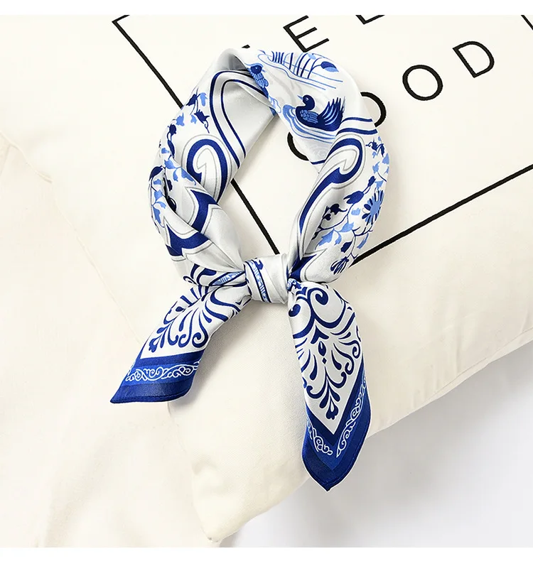 Women 53x53cm Silk Luxury Brand Square Scarf Female Printed Head Hijab Ladies Elegant Foulard Bandana Scarves 2021 New
Women 53x53cm Silk Luxury Brand Square Scarf Female Printed Head Hijab Ladies Elegant Foulard Bandana Scarves 2021 New