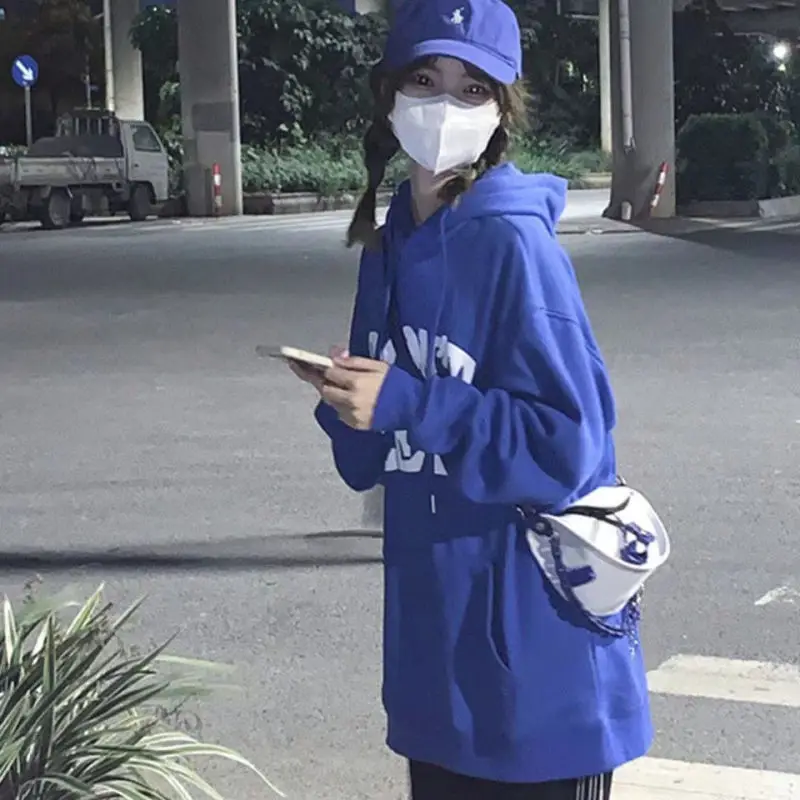 2021 new Klein Blue Harajuku BF wind autumn and winter Plush thickened Hoodie, female student coat fashion
2021 new Klein Blue Harajuku BF wind autumn and winter Plush thickened Hoodie, female student coat fashion
