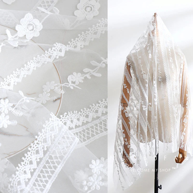 Mesh fabric three-dimensional embroidery soft yarn white lace dress clothing wedding dress fabric handmade DIY cloth
Mesh fabric three-dimensional embroidery soft yarn white lace dress clothing wedding dress fabric handmade DIY cloth