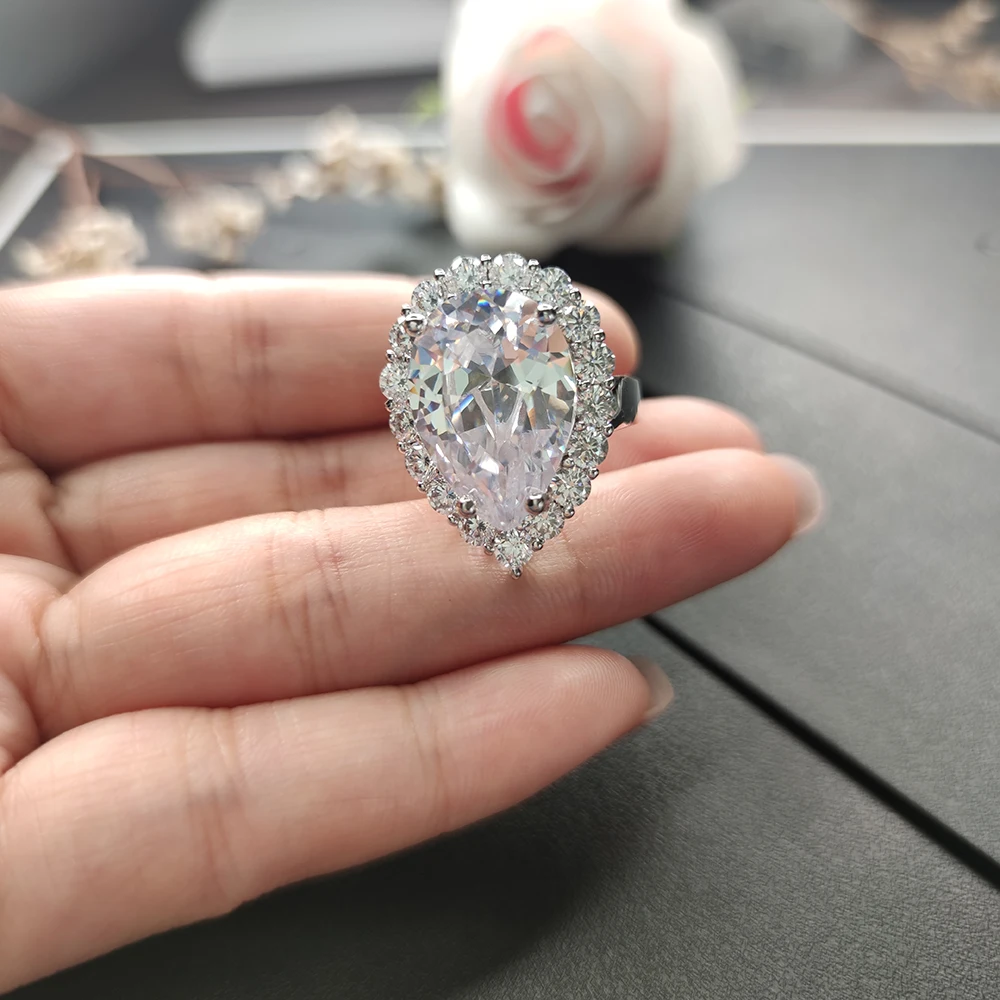 YLMyself Large Shiny Crystal Ring, Top Quality Luxury Stone, Women’s Jewelry, Party Rings, Elegant Fashion Ring Trendy
YLMyself Large Shiny Crystal Ring, Top Quality Luxury Stone, Women’s Jewelry, Party Rings, Elegant Fashion Ring Trendy