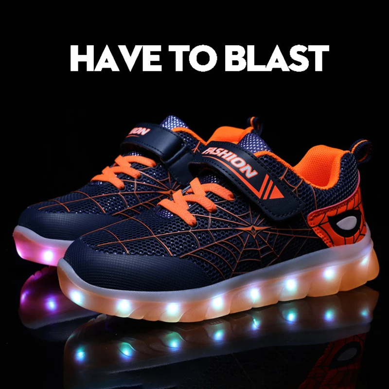 Cobweb Children's Luminous Running Sneakers USB Charging LED Light Shoes Marquee Kid's Shoes Men and Women Casual Sports Shoes
Cobweb Children's Luminous Running Sneakers USB Charging LED Light Shoes Marquee Kid's Shoes Men and Women Casual Sports Shoes