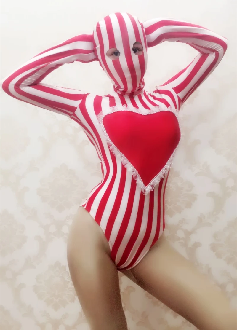 Модель демонстратора, сцена, ночной клуб, бар, костюм в маске, тематическое шоу, большой красный полосатый костюм с большим шляпой
Модель демонстратора, сцена, ночной клуб, бар, костюм в маске, тематическое шоу, большой красный полосатый костюм с большим шляпой