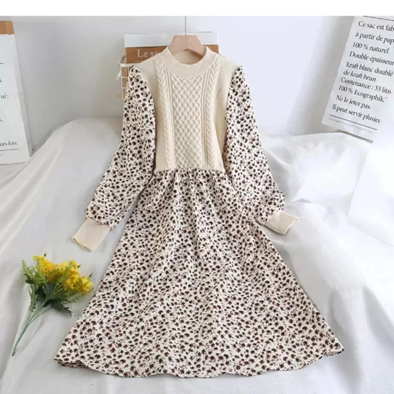 Elegant New Autumn Women Lantern Sleeve Dress Vintage Knitted Patchwork Floral Print Corduroy High Waist Midi Dress With Belt
Elegant New Autumn Women Lantern Sleeve Dress Vintage Knitted Patchwork Floral Print Corduroy High Waist Midi Dress With Belt