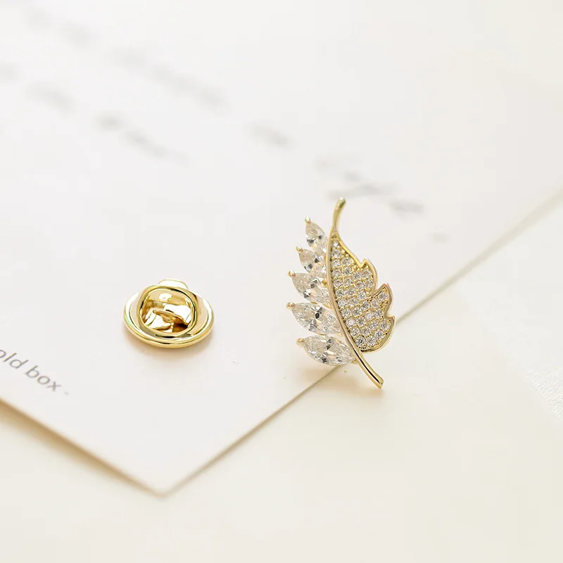 Hot Fashion AAA Zircon Rhinestone Leaves Feather Brooches Clothes Sweater Corsage Pins Brooch Pins Enamel Pin Brooches For Women
Hot Fashion AAA Zircon Rhinestone Leaves Feather Brooches Clothes Sweater Corsage Pins Brooch Pins Enamel Pin Brooches For Women