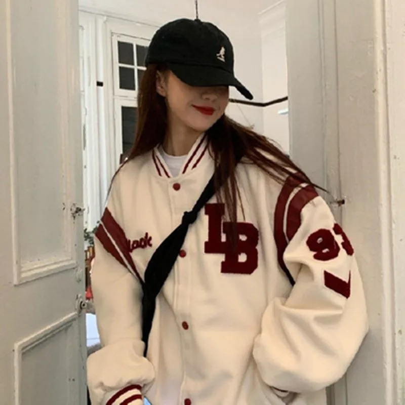 Fall And Winter New Clothing INS Fashion Korean Students Loose Baseball Uniform Thickening Cashmere Sweater Jacket Women
Fall And Winter New Clothing INS Fashion Korean Students Loose Baseball Uniform Thickening Cashmere Sweater Jacket Women