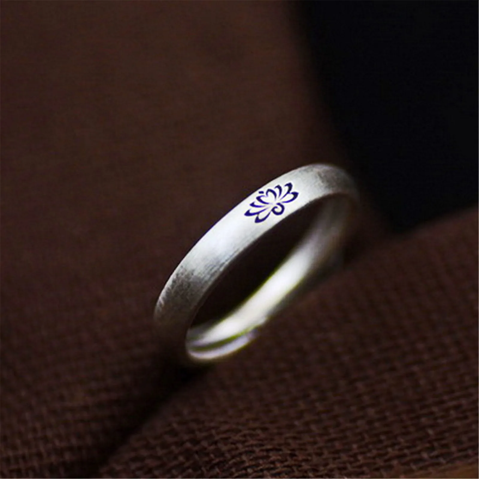 Lotus Flower Ring Sterling Silver 925 for Women Resizable Open Matte Simple Small Little Finger Rings Retro Vintage Style
Lotus Flower Ring Sterling Silver 925 for Women Resizable Open Matte Simple Small Little Finger Rings Retro Vintage Style