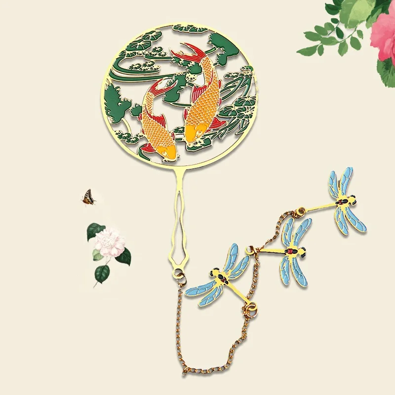 Chinese style bookmarks Classic fan-shaped brass hollow bookmarks Holiday gifts student stationery fish flowers Wedding souvenir
Chinese style bookmarks Classic fan-shaped brass hollow bookmarks Holiday gifts student stationery fish flowers Wedding souvenir