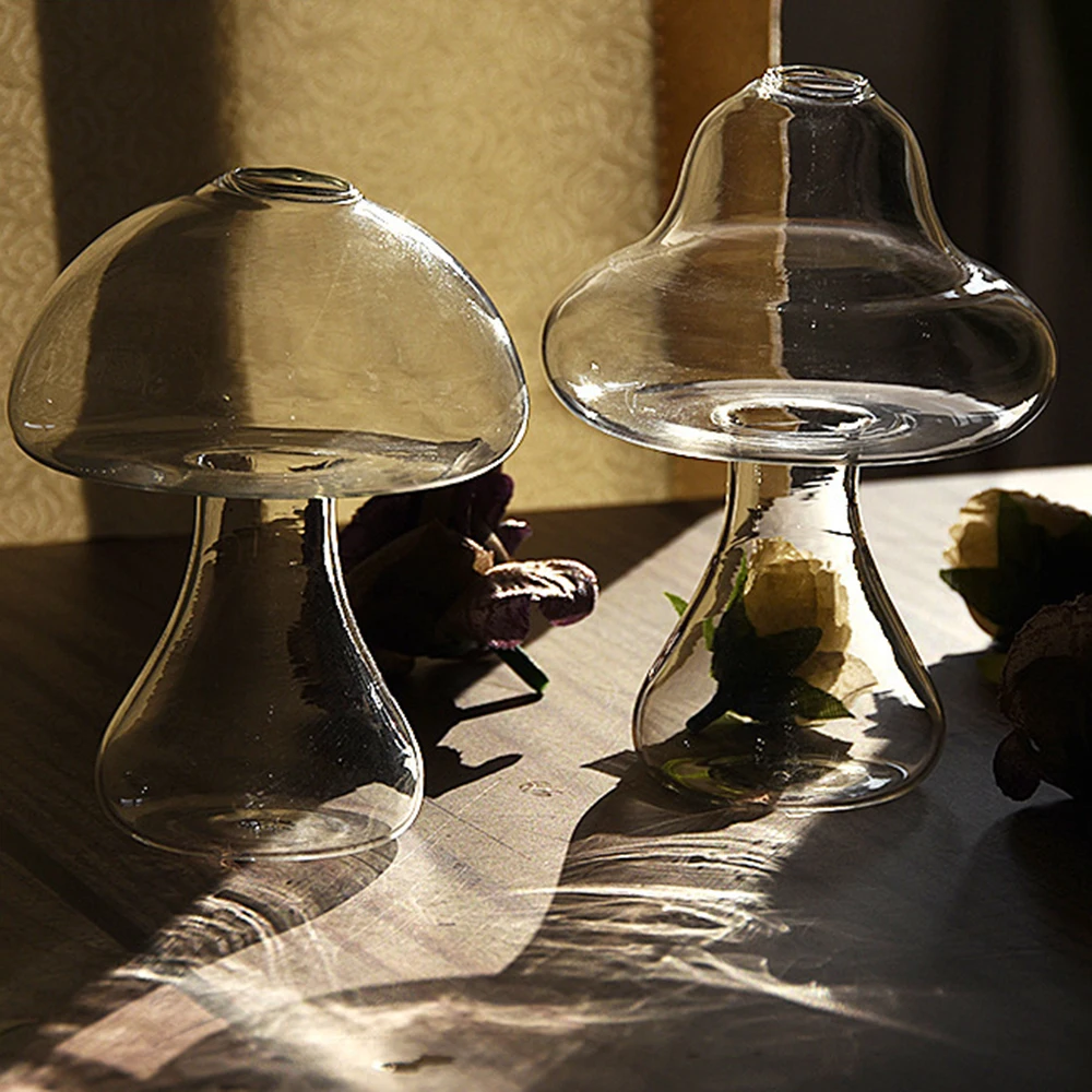 Modern Creative Decoration Glass Crafts Cute Mushroom Shaped Glass Small Vase Hydroponic Plant Flower Vase Home Decoration
Modern Creative Decoration Glass Crafts Cute Mushroom Shaped Glass Small Vase Hydroponic Plant Flower Vase Home Decoration