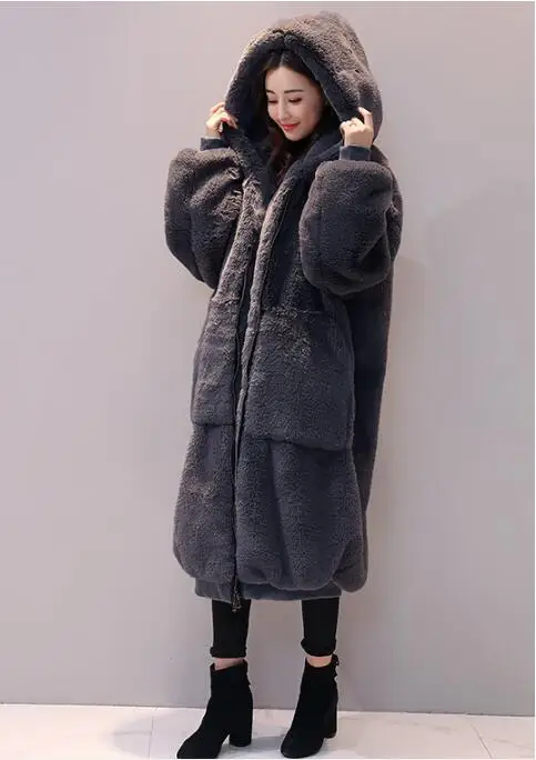Faux Fox Fur long Coat Female Autumn And Winter Plush Leather Jacket Shawl Coletes Femininos De Pele
Faux Fox Fur long Coat Female Autumn And Winter Plush Leather Jacket Shawl Coletes Femininos De Pele