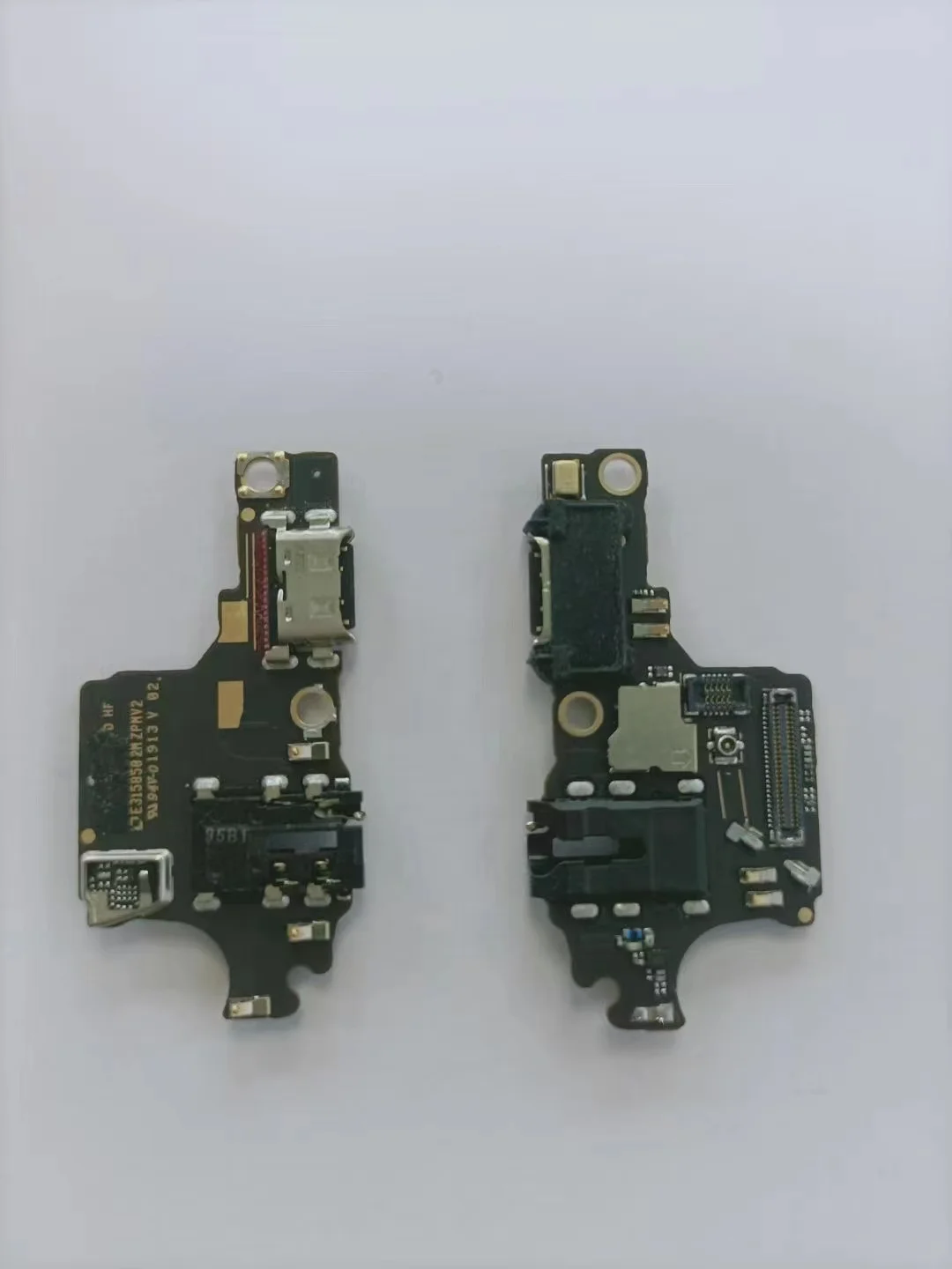 5PCS/USB Charging Dock Port Plug Socket Connector Charge Board Headphone Audio Jack Flex Cable For Huawei Honor 10
5PCS/USB Charging Dock Port Plug Socket Connector Charge Board Headphone Audio Jack Flex Cable For Huawei Honor 10