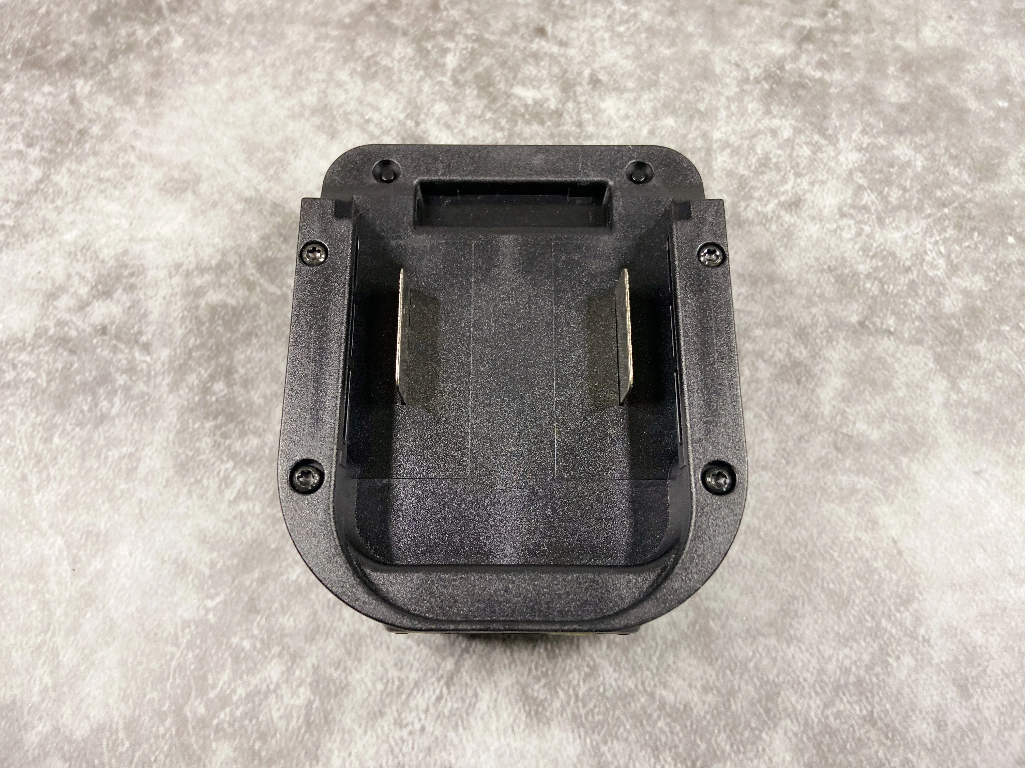 adaptor for Makita 18V battery to worx 4pin 20Vmax tool battery usage (Ship adaptor only)
adaptor for Makita 18V battery to worx 4pin 20Vmax tool battery usage (Ship adaptor only)