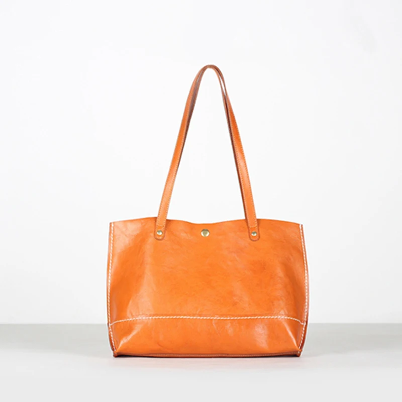 2020 new classic versatile leather tote bag for women large-capacity handbag for women shopping bag Casual Tote bag
2020 new classic versatile leather tote bag for women large-capacity handbag for women shopping bag Casual Tote bag