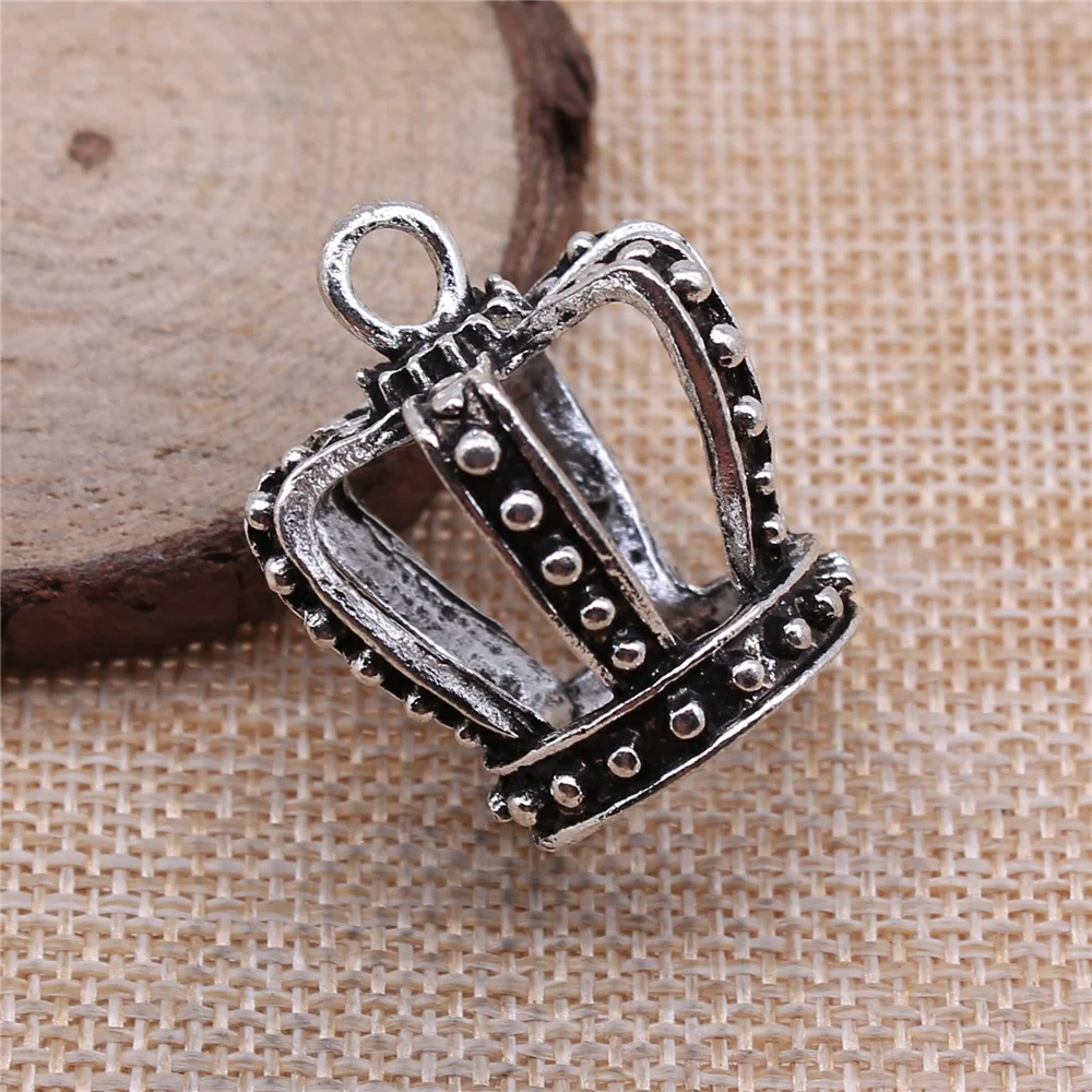 4pcs 32x29x27mm antique silver 3D Crown Retro Crown Medieval Crown charms diy retro jewelry fit Earring keychain pendant
4pcs 32x29x27mm antique silver 3D Crown Retro Crown Medieval Crown charms diy retro jewelry fit Earring keychain pendant