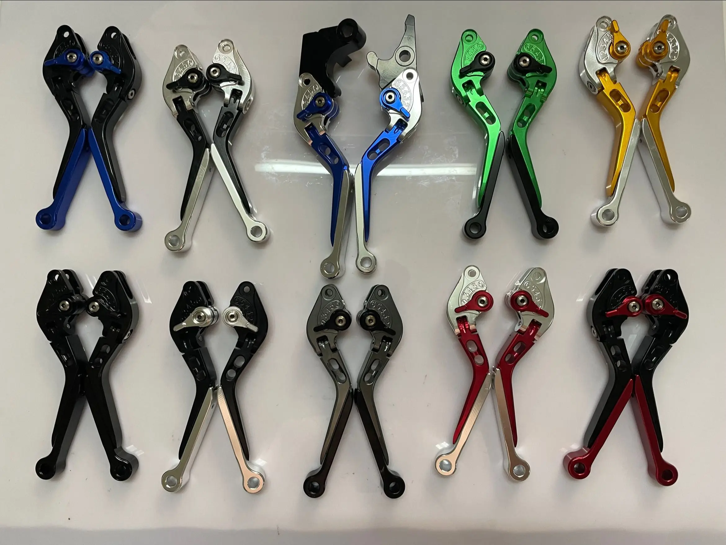 Motorcycle Brake Clutch Levers Handle Grips For HONDA CB1100 2013-2016 CBF1000 A 2010-2013 CB1300 ABS 2003-2010 VFR1200 2016-17
Motorcycle Brake Clutch Levers Handle Grips For HONDA CB1100 2013-2016 CBF1000 A 2010-2013 CB1300 ABS 2003-2010 VFR1200 2016-17