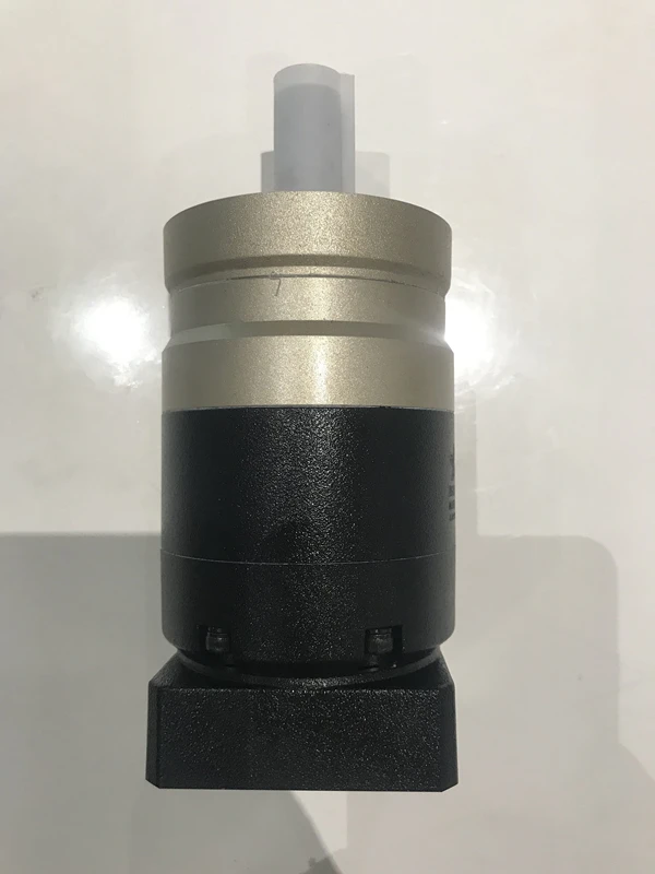 60 round flange helical gear planetary reducer gearbox 10 arcmin 15:1 to 40:1 for NEMA23 stepping motor input shaft 8mm
60 round flange helical gear planetary reducer gearbox 10 arcmin 15:1 to 40:1 for NEMA23 stepping motor input shaft 8mm