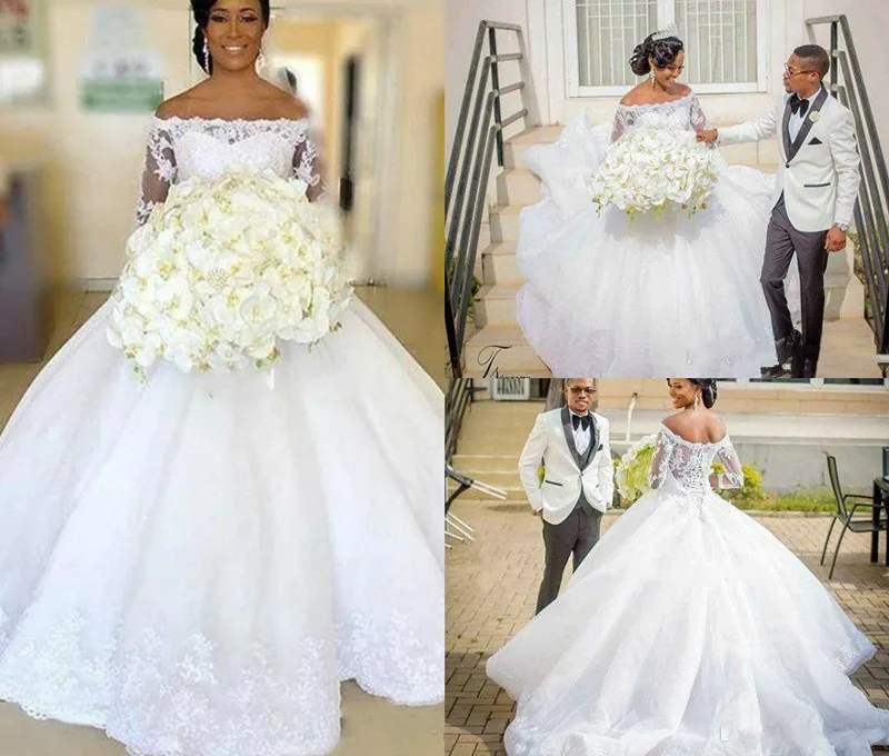 New Long Plus Size Wedding Dress with Lace Appliques Backless Lace Up Off Shoulder Boat Neck Custom Made Bridal Gowns Vestidos
New Long Plus Size Wedding Dress with Lace Appliques Backless Lace Up Off Shoulder Boat Neck Custom Made Bridal Gowns Vestidos