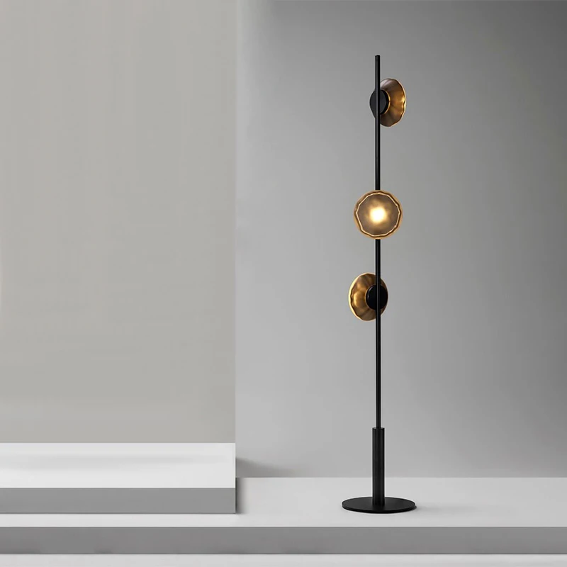 Postmodern Ceto floor lamp Luxury Living Room Vertical floor lamp black Bedroom Study Glass Personality Art standing led lamp
Postmodern Ceto floor lamp Luxury Living Room Vertical floor lamp black Bedroom Study Glass Personality Art standing led lamp
