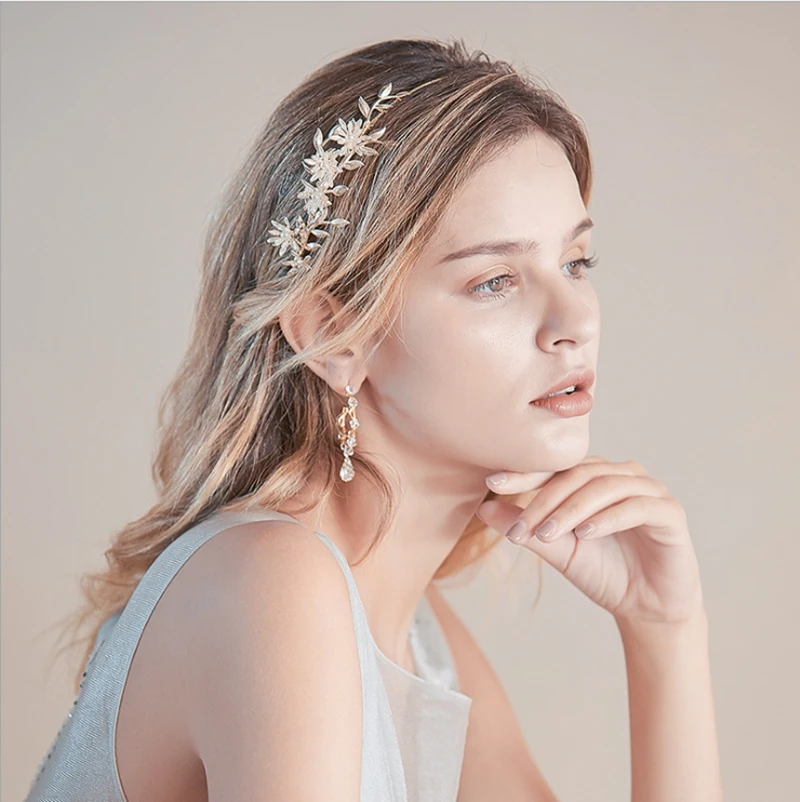 Rhinestones Bridal Hair Accessories Women Crown Simple Diadem Wedding Jewelry Bride Gifts Tiaras
Rhinestones Bridal Hair Accessories Women Crown Simple Diadem Wedding Jewelry Bride Gifts Tiaras