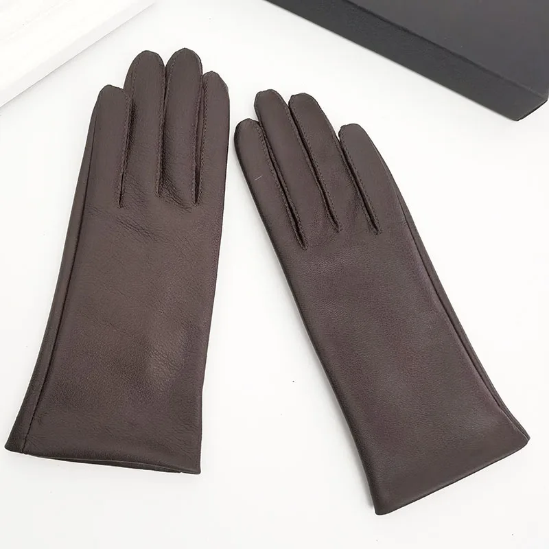 Women's Autumn Winter Natural Deer Leather Glove Female Fashion Genuine Leather Motorcycle Driving Glove R1189
Women's Autumn Winter Natural Deer Leather Glove Female Fashion Genuine Leather Motorcycle Driving Glove R1189