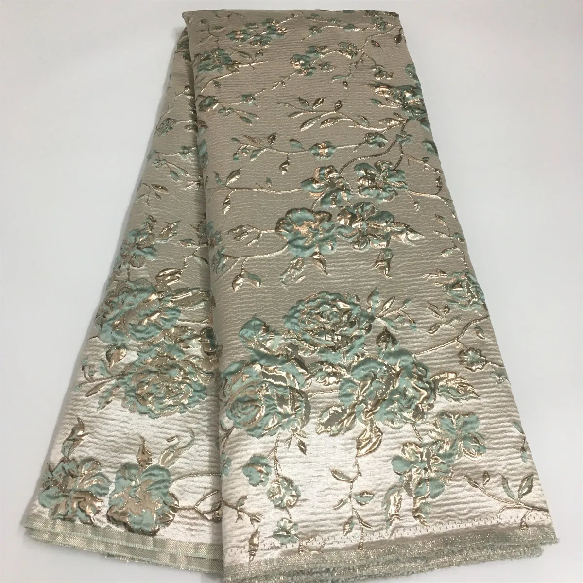 Jacquard African Lace Fabric Nigerian Brocade Lace Embroidery Organza Fabric 2021 French Lace Fabric For Wedding Dress LJK21119A
Jacquard African Lace Fabric Nigerian Brocade Lace Embroidery Organza Fabric 2021 French Lace Fabric For Wedding Dress LJK21119A