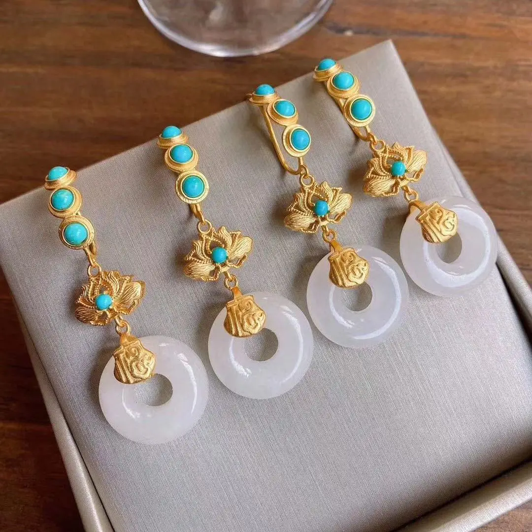New Silver Turquoise natural Hetian white jade ring gold-plated earrings Chinese national style retro charming women's jewelry
New Silver Turquoise natural Hetian white jade ring gold-plated earrings Chinese national style retro charming women's jewelry